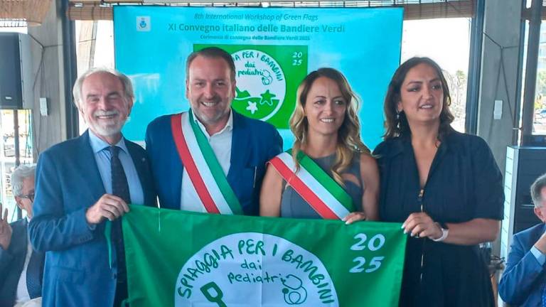 Bellaria, spiagge a misura di bambino: ecco la Bandiera Verde Bellaria, spiagge a misura di bambino: ecco la Bandiera Verde