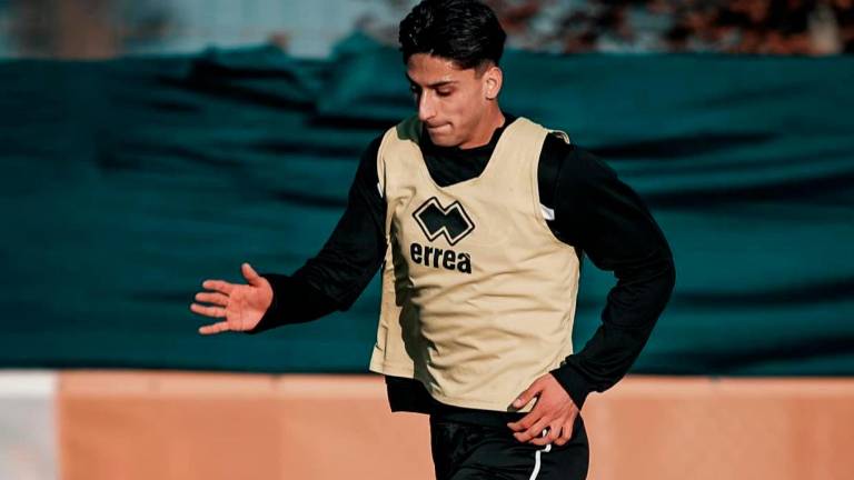 Flavio Russo al suo primo allenamento con la casacca bianconera (foto Cesena Fc) Flavio Russo al suo primo allenamento con la casacca bianconera (foto Cesena Fc)