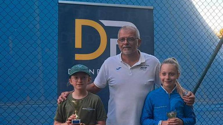 La premiazione del torneo Under 12 femminile La premiazione del torneo Under 12 femminile