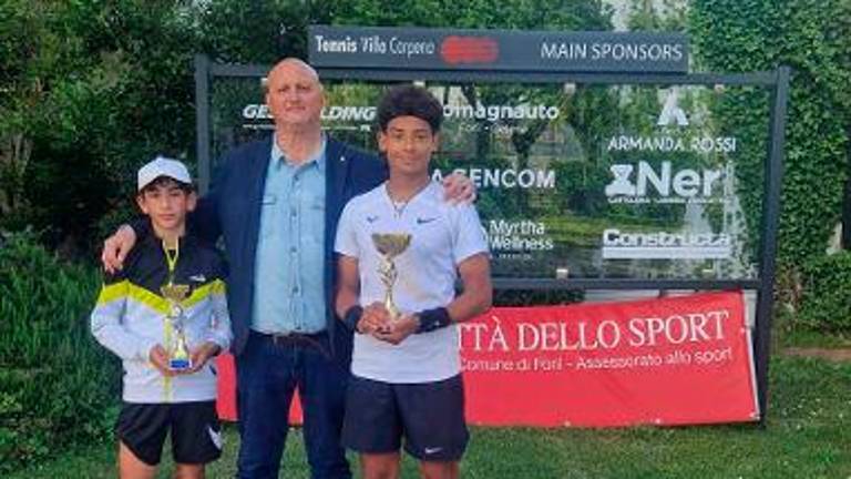 Tennis giovanile: Golfieri vince l’Under 14 al Villa Carpena, avanzano l’Under 12-16 del Cicconetti e l’Under 14 del Cerri Tennis giovanile: Golfieri vince l’Under 14 al Villa Carpena, avanzano l’Under 12-16 del Cicconetti e l’Under 14 del Cerri