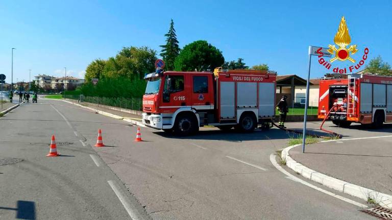 Gatteo, fuga di gas per la rottura di una tubazione: i Vigili del Fuoco mettono in sicurezza un’area di oltre 100 metri Gatteo, fuga di gas per la rottura di una tubazione: i Vigili del Fuoco mettono in sicurezza un’area di oltre 100 metri