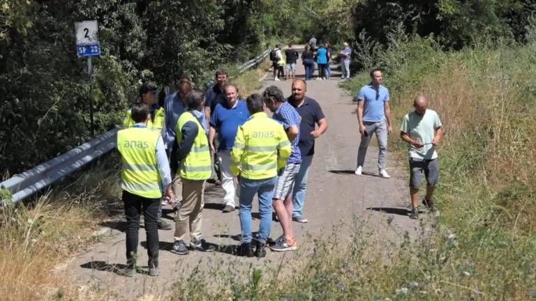 Frana di Fontanelice, una strada temporanea per bypassare la provinciale VIDEO Frana di Fontanelice, una strada temporanea per bypassare la provinciale VIDEO