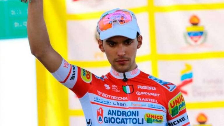 Ciclismo, Luca Pacioni costretto al ritiro alla Tirreno-Adriatico Ciclismo, Luca Pacioni costretto al ritiro alla Tirreno-Adriatico