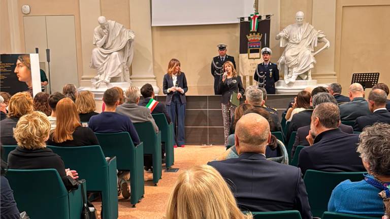 Cesena: consegnati i premi Malatesta Novello 2024 a Chiara Santini, Serena Biondini e Roberto Mercadini FOTOGALLERY Cesena: consegnati i premi Malatesta Novello 2024 a Chiara Santini, Serena Biondini e Roberto Mercadini FOTOGALLERY