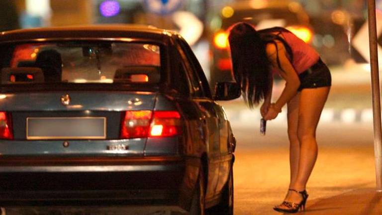 Rimini, ordinanza anti-prostitute: multe fino a 500 euro Rimini, ordinanza anti-prostitute: multe fino a 500 euro