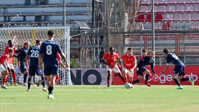 Alessandro De Vitis nell’azione del gol di Tomas Lepri a Perugia Alessandro De Vitis nell’azione del gol di Tomas Lepri a Perugia