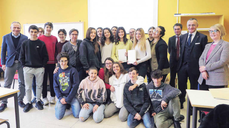 Il linguistico di Morciano vince il premio “Sosteniamo il futuro” Il linguistico di Morciano vince il premio “Sosteniamo il futuro”