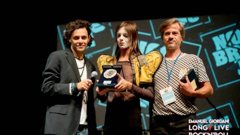 Al Mei gruppo di ascolto per Lucio Corsi che fu premiato a Faenza nel 2023 Al Mei gruppo di ascolto per Lucio Corsi che fu premiato a Faenza nel 2023