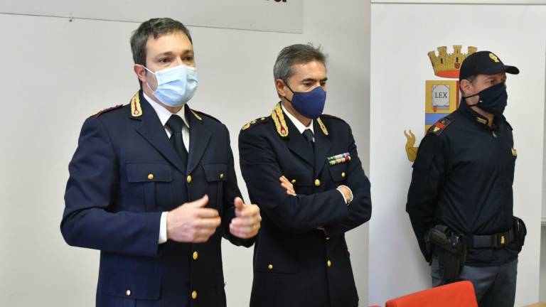 Cesenatico, certificati falsi per evitare mascherine e vaccino: indagata una candidata del Pd Cesenatico, certificati falsi per evitare mascherine e vaccino: indagata una candidata del Pd