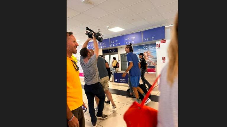 Ma quello è Tamberi: il campione di salto in alto all'aeroporto di Rimini Ma quello è Tamberi: il campione di salto in alto all'aeroporto di Rimini