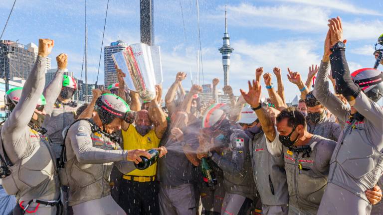 Luna Rossa vince la Prada Cup, il 6 marzo sfida a New Zealand Luna Rossa vince la Prada Cup, il 6 marzo sfida a New Zealand