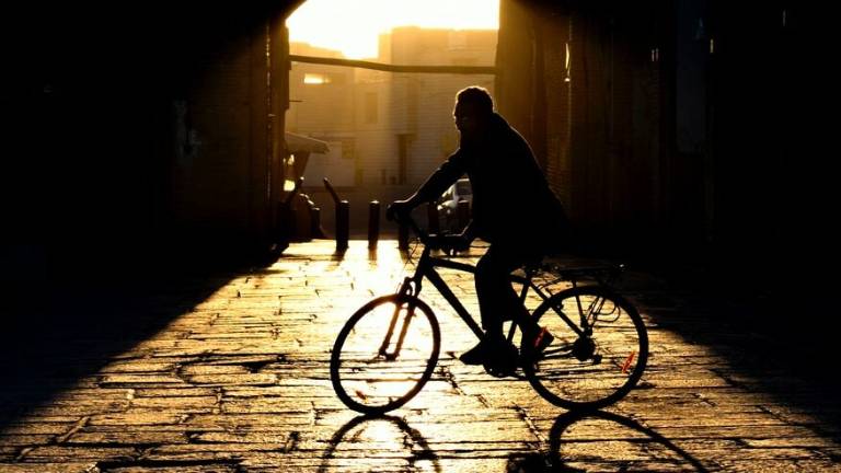 Rimini, evade dai domiciliari e va a spasso in bicicletta: arrestato Rimini, evade dai domiciliari e va a spasso in bicicletta: arrestato