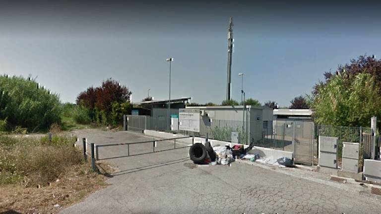 Rubavano all'isola ecologica di Savignano: presi e denunciati Rubavano all'isola ecologica di Savignano: presi e denunciati