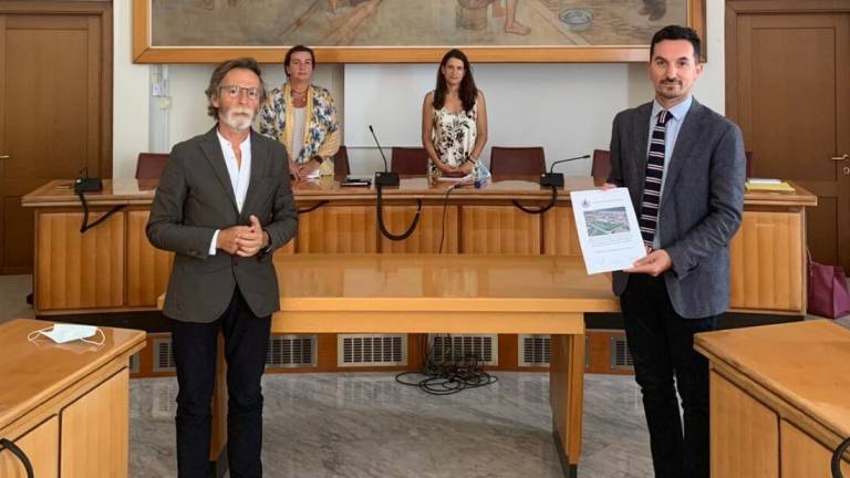 Firmato l'accordo per il ciclodromo a Villamarina di Cesenatico Firmato l'accordo per il ciclodromo a Villamarina di Cesenatico