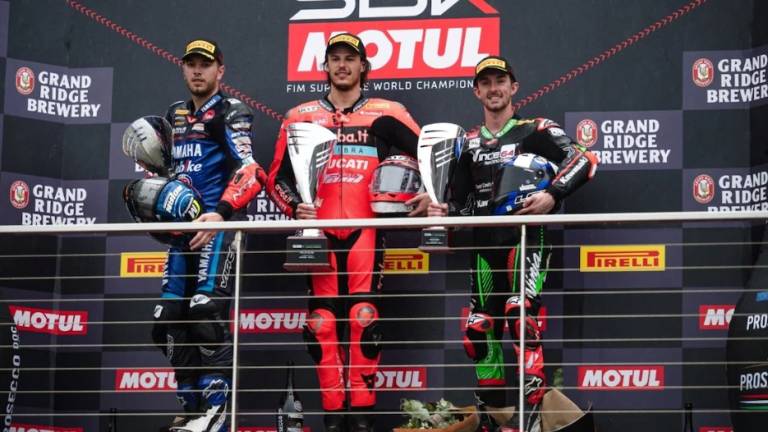 Motociclismo, Supersport: Bulega, vittoria da urlo in Australia Motociclismo, Supersport: Bulega, vittoria da urlo in Australia