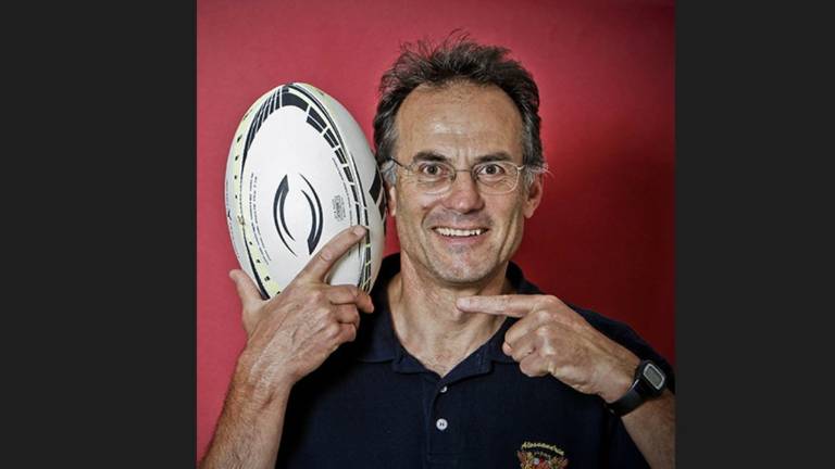Rugby, mercoledì a Cesena il libro di Marco Pastonesi “Il Leone e il Corazziere” Rugby, mercoledì a Cesena il libro di Marco Pastonesi “Il Leone e il Corazziere”
