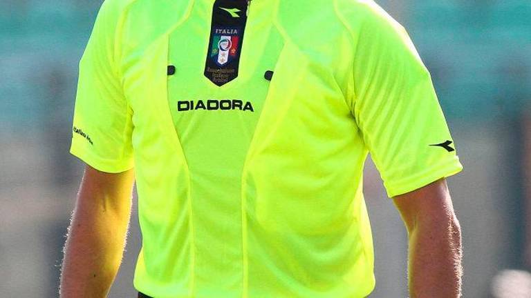 Calcio, violento schiaffo all’arbitro: daspo di un anno a calciatore di Terza categoria Calcio, violento schiaffo all’arbitro: daspo di un anno a calciatore di Terza categoria