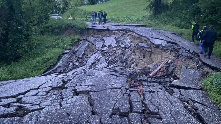 Maltempo in Romagna, 620 milioni di danni a strade e ferrovie Maltempo in Romagna, 620 milioni di danni a strade e ferrovie