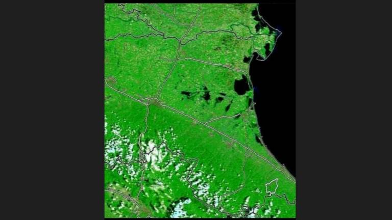 La Romagna ha cambiato volto: dal satellite della Nasa i laghi e le valli di Ravenna La Romagna ha cambiato volto: dal satellite della Nasa i laghi e le valli di Ravenna