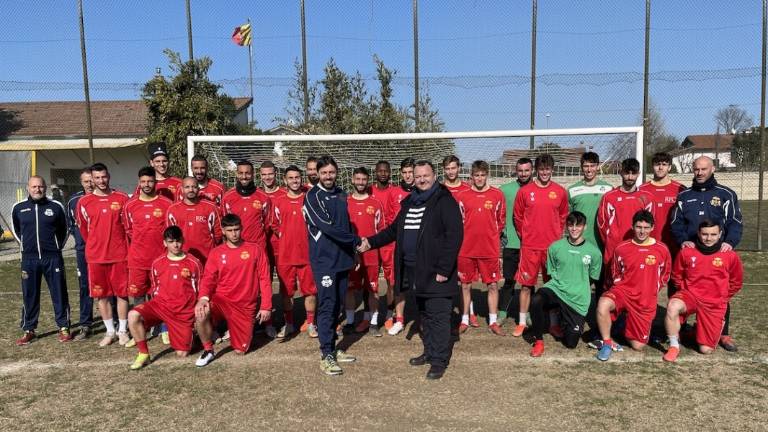 Un calcio alla fame: il Ravenna sostiene il piatto sospeso Un calcio alla fame: il Ravenna sostiene il piatto sospeso