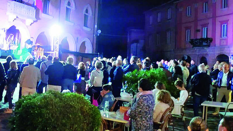 Attempati borseggiatori bloccati dai volontari della sagra a Verucchio Attempati borseggiatori bloccati dai volontari della sagra a Verucchio
