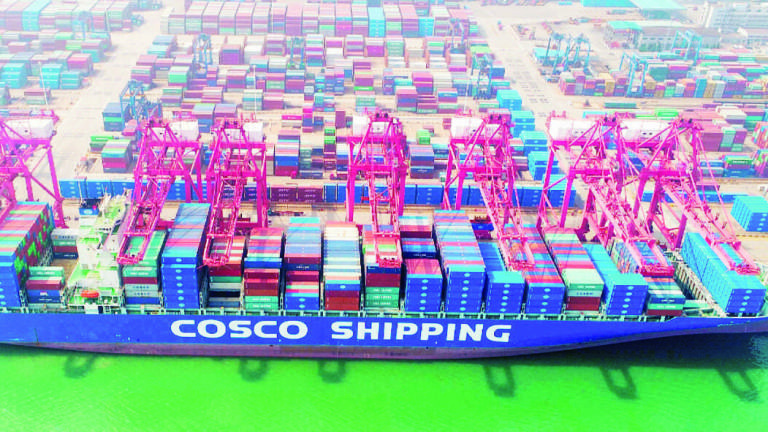 Porto: il colosso Cosco fugge da Genova e pensa a Ravenna Porto: il colosso Cosco fugge da Genova e pensa a Ravenna