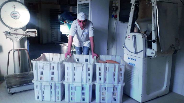 Ponte chiuso in Valmarecchia, gara di solidarietà per il panificio Ponte chiuso in Valmarecchia, gara di solidarietà per il panificio