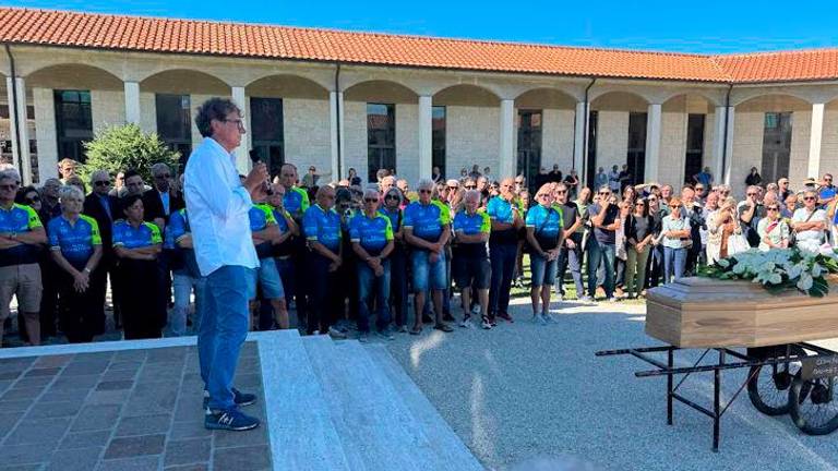 Il discorso dell’ex sindaco Zoffoli alla cerimonia funebre Il discorso dell’ex sindaco Zoffoli alla cerimonia funebre