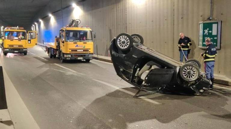 Incidente in Secante, traffico ko nell'ora di punta del mattino Incidente in Secante, traffico ko nell'ora di punta del mattino