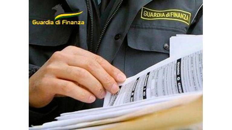 Cesena, falsa fideiussione per comprare un capannone: 4 denunce e sequestrato un falso sito legato a un noto gruppo bancario Cesena, falsa fideiussione per comprare un capannone: 4 denunce e sequestrato un falso sito legato a un noto gruppo bancario