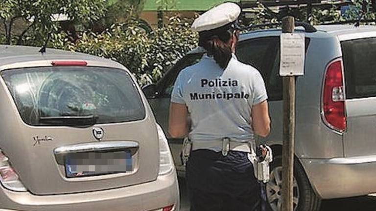 Ravenna e l'eterno problema dei parcheggi ai Lidi Ravenna e l'eterno problema dei parcheggi ai Lidi