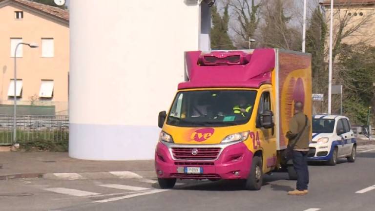 San Marino. Arrivato il vaccino Sputnik scortato dalla Gendarmeria San Marino. Arrivato il vaccino Sputnik scortato dalla Gendarmeria