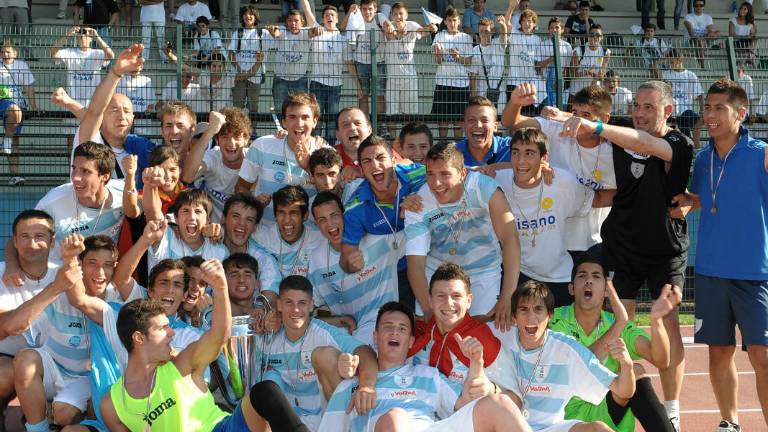 Calcio, dieci anni fa lo storico scudetto Juniores del Misano Calcio, dieci anni fa lo storico scudetto Juniores del Misano