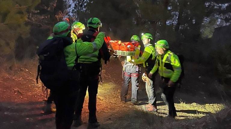 Sarsina, cade con la moto da enduro sul sentiero in Appennino: 21enne all'ospedale Sarsina, cade con la moto da enduro sul sentiero in Appennino: 21enne all'ospedale