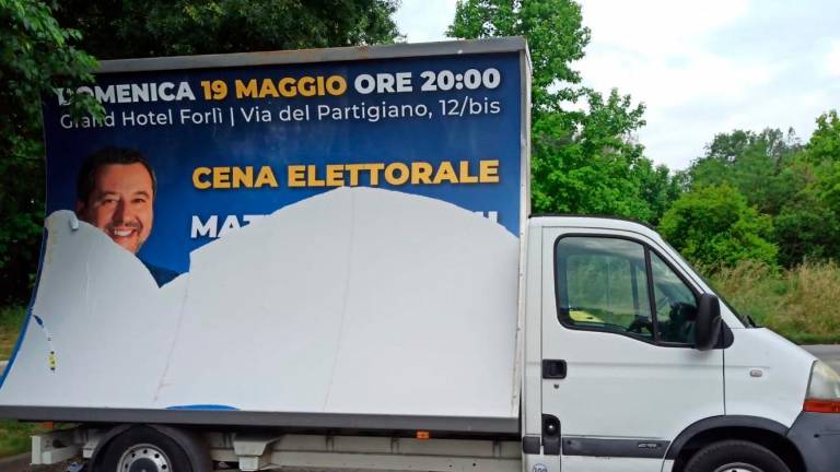 Vandalizzati i manifesti di Salvini a Forlì. Morrone: “È il livello di civiltà politica di molte località romagnole” Vandalizzati i manifesti di Salvini a Forlì. Morrone: “È il livello di civiltà politica di molte località romagnole”