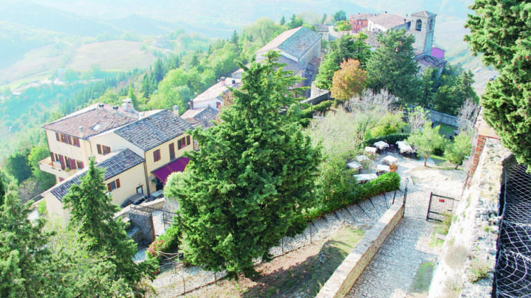Azzurrina di Montebello e la sua storia di discriminazione Azzurrina di Montebello e la sua storia di discriminazione