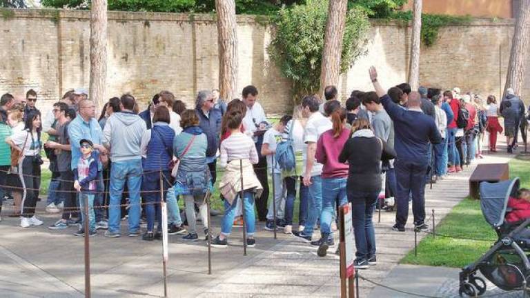 Il ponte lungo e l’effetto Angela riempiono Ravenna di turisti Il ponte lungo e l’effetto Angela riempiono Ravenna di turisti