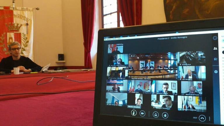 Covid, Gnassi dopo l'incontro in Regione con Figliuolo Covid, Gnassi dopo l'incontro in Regione con Figliuolo