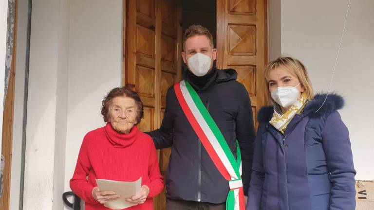 Castel Bolognese, a 100 anni fa ancora le parole crociate: auguri nonna Virginia Castel Bolognese, a 100 anni fa ancora le parole crociate: auguri nonna Virginia