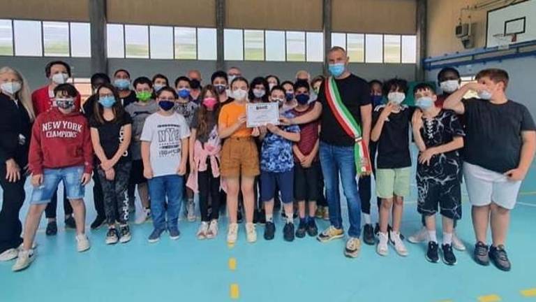 Civitella, le classi premiate per il concorso Un paese nell'anima Civitella, le classi premiate per il concorso Un paese nell'anima
