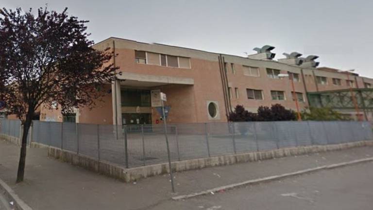Gomme sfregiate al prof a Cesena, pena ridotta per finalità educativa Gomme sfregiate al prof a Cesena, pena ridotta per finalità educativa