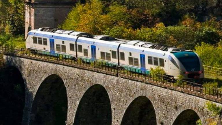 Treni, linea faentina sarà riaperta entro 10-15 giorni. Il sindaco di Marradi: «Subito servizio sostitutivo efficiente» Treni, linea faentina sarà riaperta entro 10-15 giorni. Il sindaco di Marradi: «Subito servizio sostitutivo efficiente»