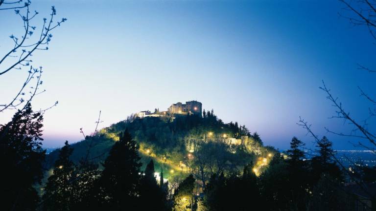 Bertinoro, il Mercatino Sotto le Stelle ogni sabato fino al 26 agosto Bertinoro, il Mercatino Sotto le Stelle ogni sabato fino al 26 agosto