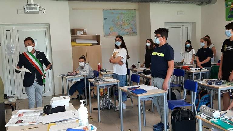 Bertinoro, la Costituzione è un regalo prezioso per gli studenti Bertinoro, la Costituzione è un regalo prezioso per gli studenti