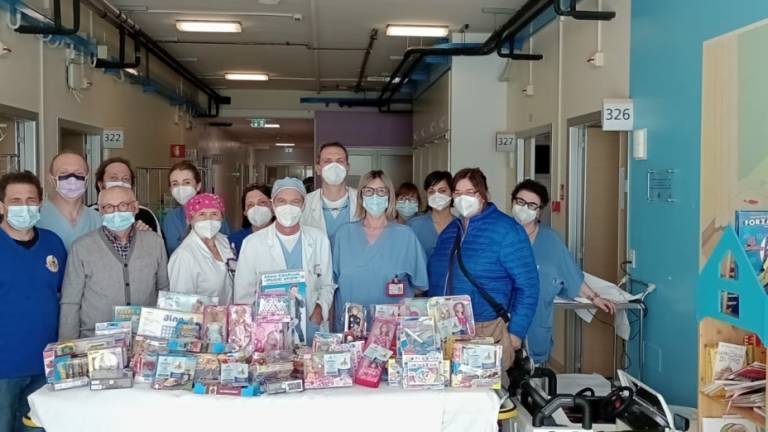 Cesena, dal motoraduno “Memorial Teo e i ragazzi del 78” un gran numero di giocattoli per l'ospedale Cesena, dal motoraduno “Memorial Teo e i ragazzi del 78” un gran numero di giocattoli per l'ospedale