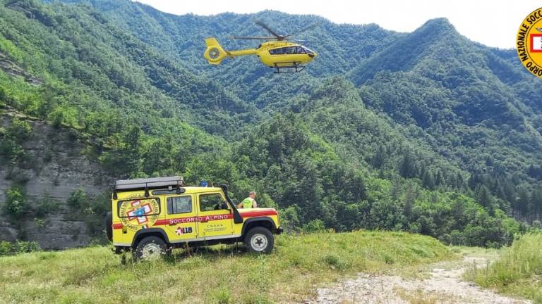Santa Sofia, malore durante l'escursione a Corniolo: 72enne imolese soccorso d'urgenza Santa Sofia, malore durante l'escursione a Corniolo: 72enne imolese soccorso d'urgenza