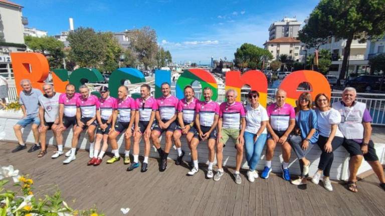 Riccione. Quasi 500 chilometri in sella per sostenere la lotta ai tumori Riccione. Quasi 500 chilometri in sella per sostenere la lotta ai tumori