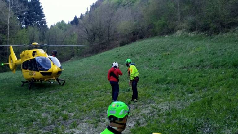 Precipita dal ponte con la moto: 27enne forlivese soccorso in Toscana Precipita dal ponte con la moto: 27enne forlivese soccorso in Toscana
