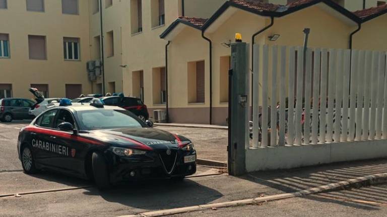 Cesenatico. Aggredisce i carabinieri, arrestato un 41enne Cesenatico. Aggredisce i carabinieri, arrestato un 41enne