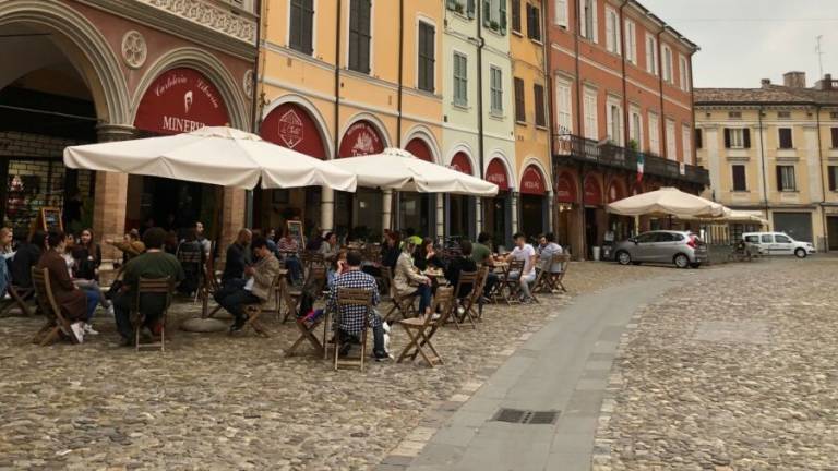 Movida a Cesena: «Ritocco agli orari e sostegno alla vigilanza» Movida a Cesena: «Ritocco agli orari e sostegno alla vigilanza»